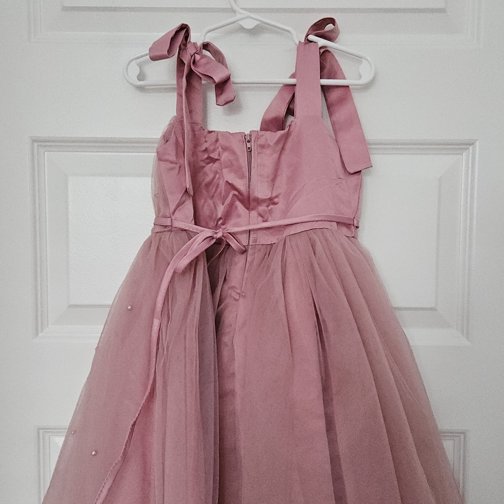 Elegant Pink Tulle Kids Dress with Bow Straps - Picture 2 of 3